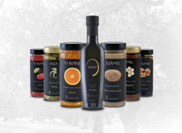 fedea746cd0ecb257a1249d3a2a80bb1 L Enoturistica - Nasce la linea Tresors de Grece progetto alimentare internazionale