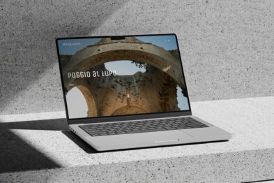 poggio al lupo laptop mockup Enoturistica - Nuovo sito web per la cantina Poggio al Lupo